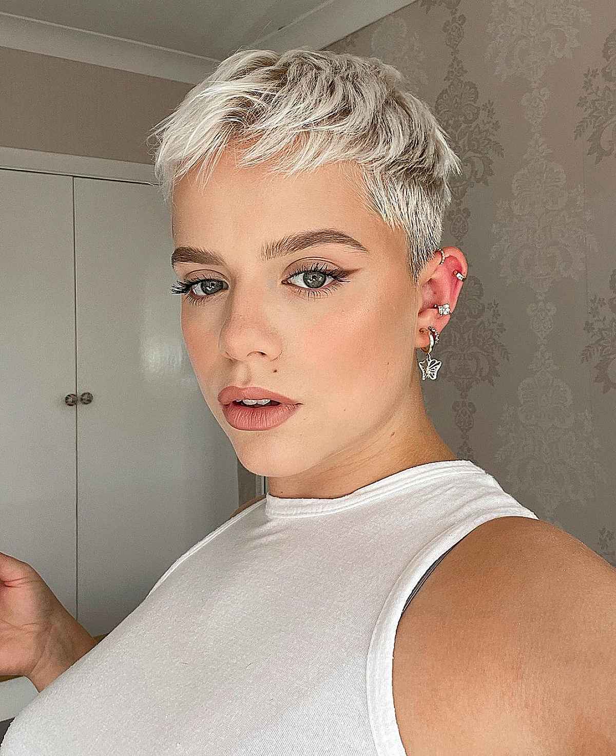 How To Style Short Pixie Haircut Short Pixies For Curly Hair