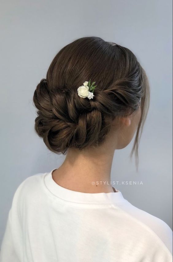 2024 S Top Mother Of The Bride Hairstyles Elegant Trendy Looks   1 23 