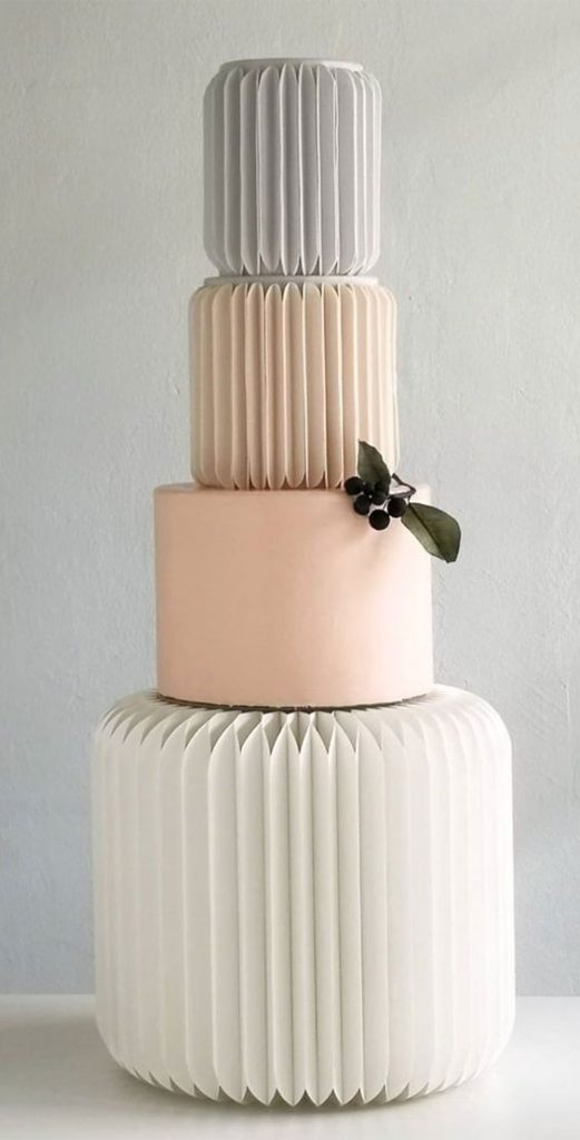 2024 S Top Wedding Cake Trends From Rustic Elegance To Modern Chic   7 34 521x1024 