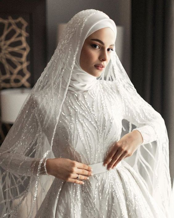fashionable wedding hijab
