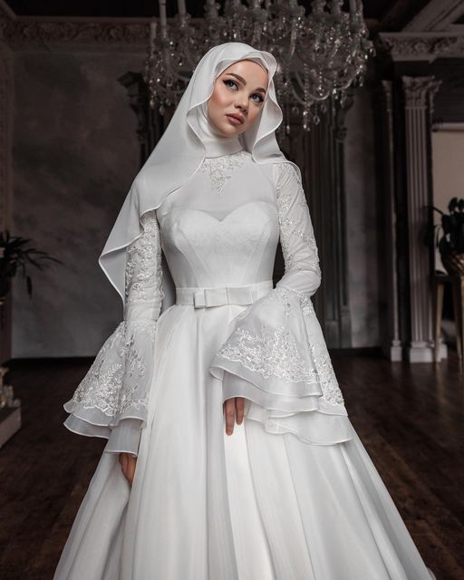 2024 Hijab Wedding Dresses: Modest, Elegant Bridal Attire for Muslim Brides