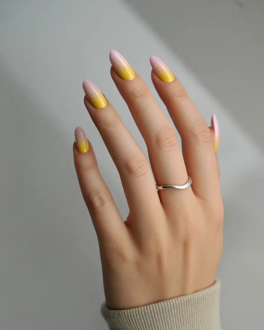 ombre summer nails ideas 2025 Banana Milkshake Blush