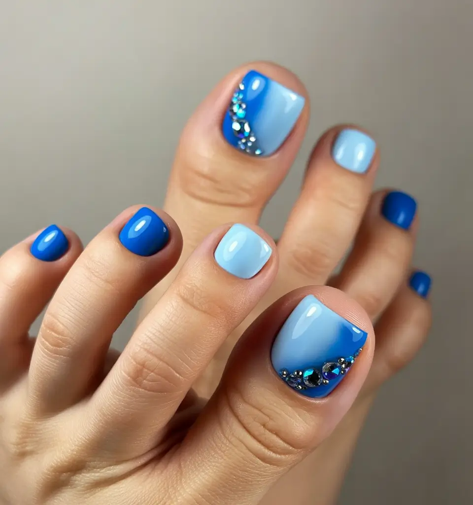 july toe nails ideas 2025 Ocean Ombre with Rhinestone Wave