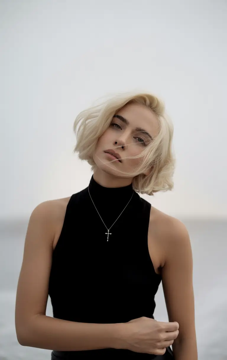 autumn fall hair colors Platinum Sand Bob