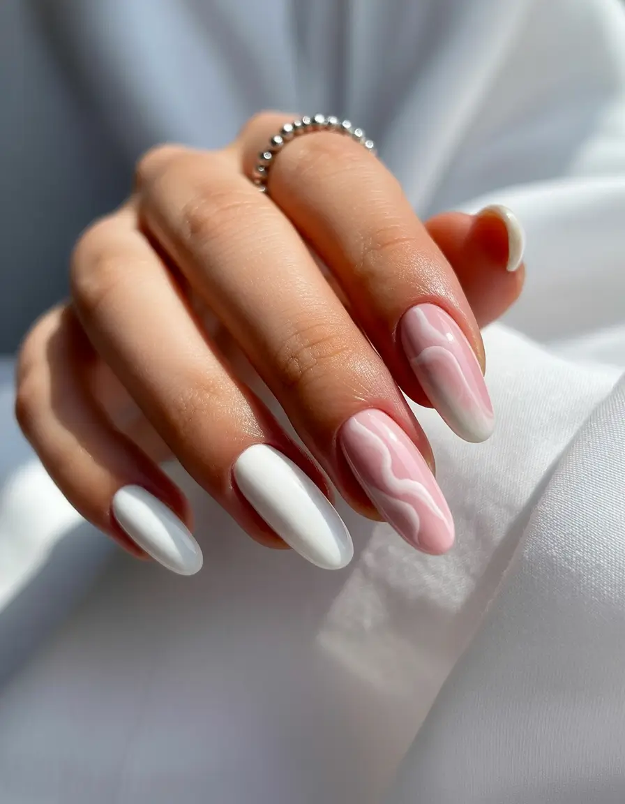 fall-wedding-nails-minimalist-soft-sculptural