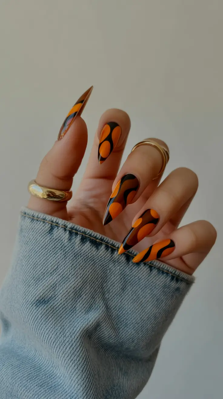 Fall Stiletto-Shaped Nail Ideas 2025 Spiced Wave Illusion