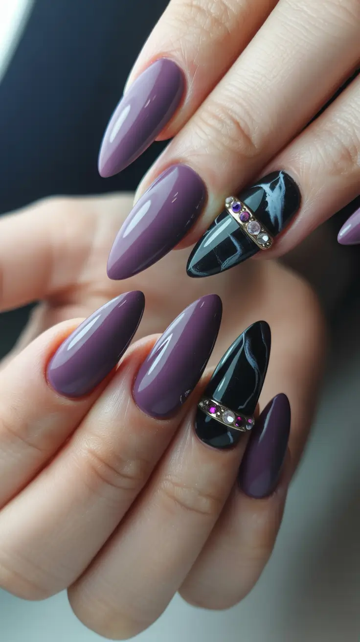 dark-winter-nails-2025-2026 Plum Noir Accent