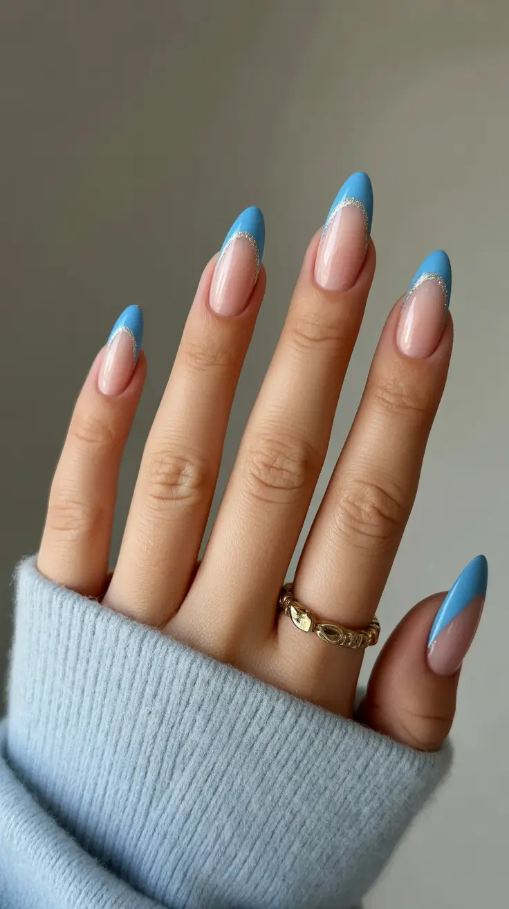 blue nails 2026 French