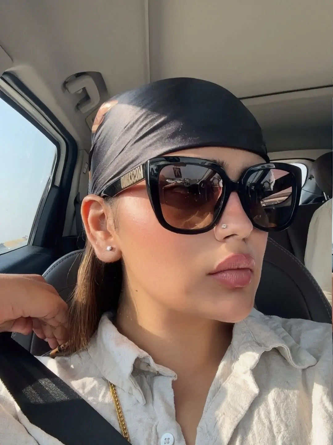 A head bandana summer 2026 Minimalist Chic on the Go