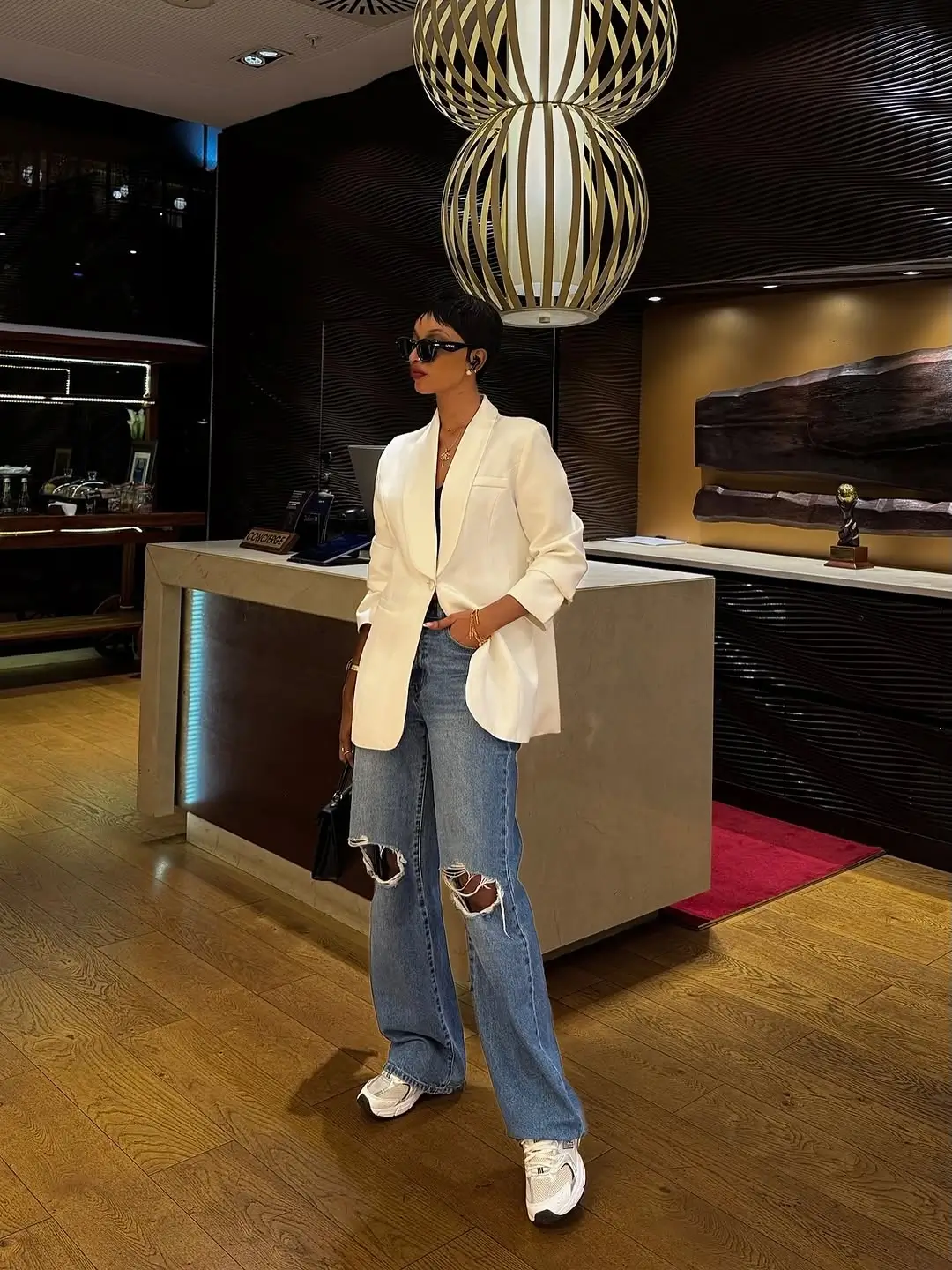 easy date outfits summer 2026 Relaxed Denim and Blazer for Cool Girl Confidence