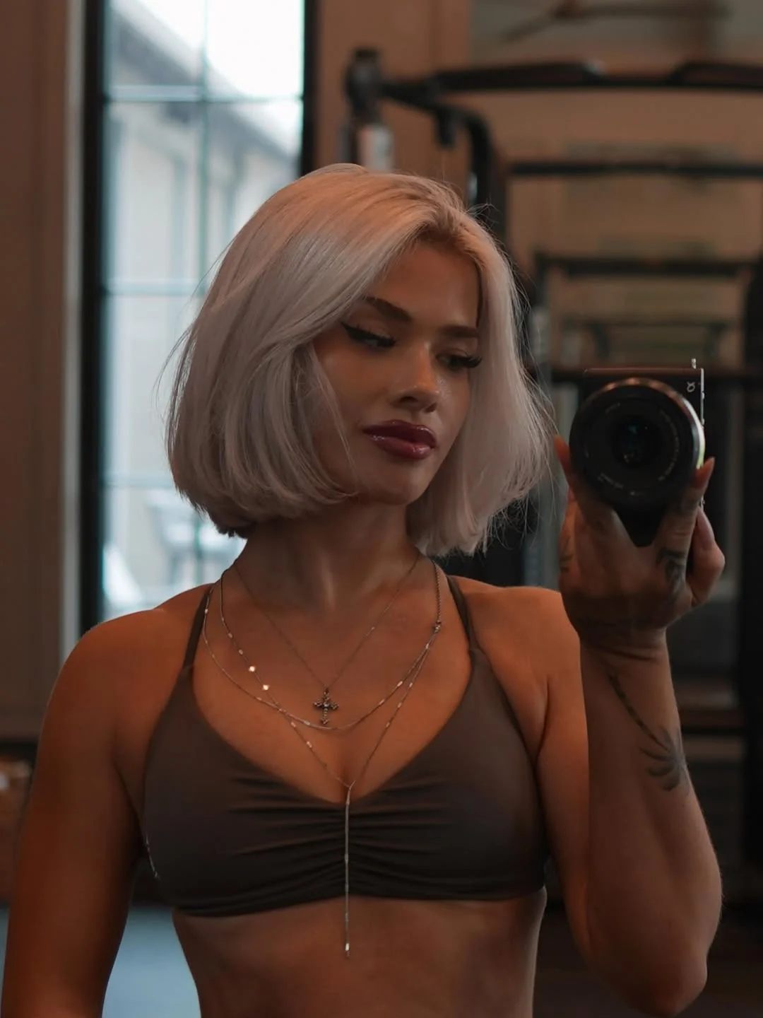 edgy summer short haircuts 2026 Cool-Toned Blonde Power Bob