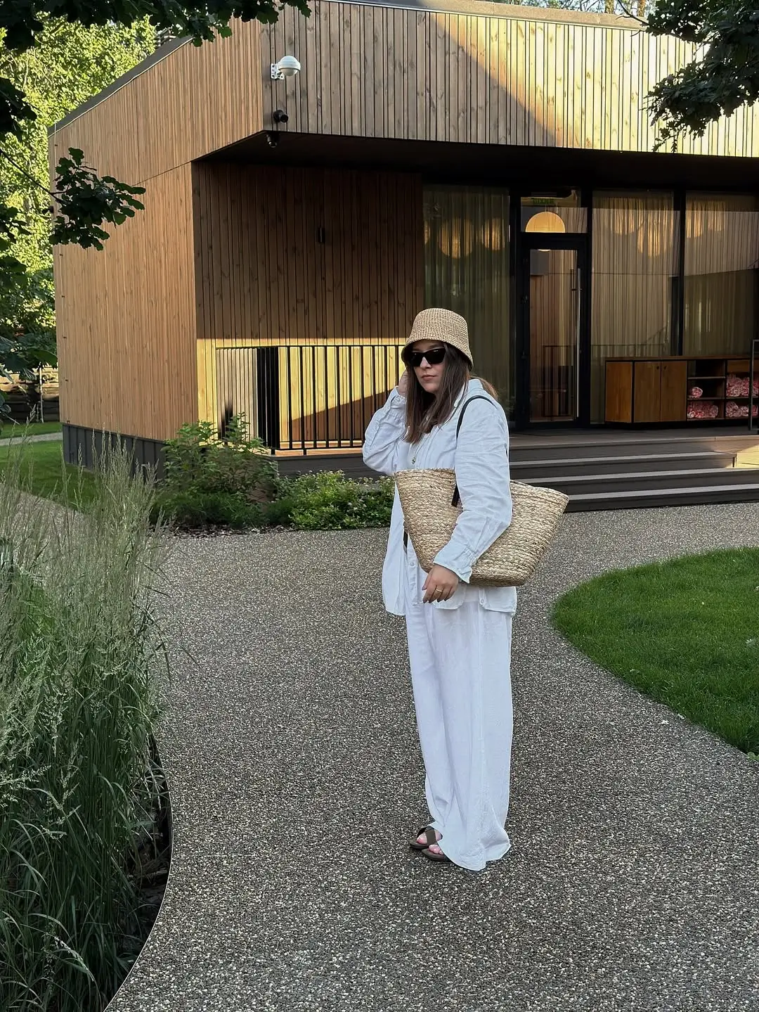 hot weather summer outfits for women 2026 Soft Linen Layers for Slow Summer Mornings