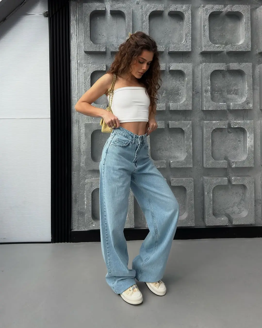 jeans outfit summer 2026 Relaxed Light Blue Mom Energy with a Minimal Top