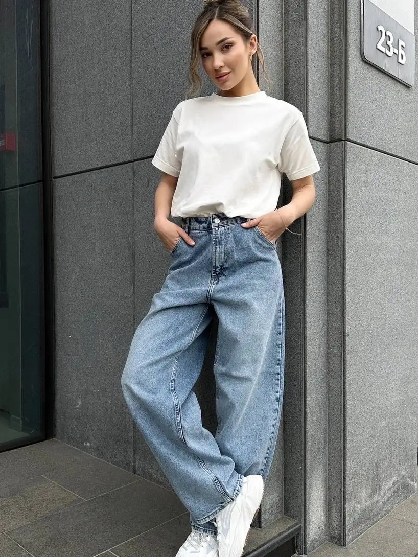 jeans outfit summer 2026 Light Blue Ease Modern Baggy Mood