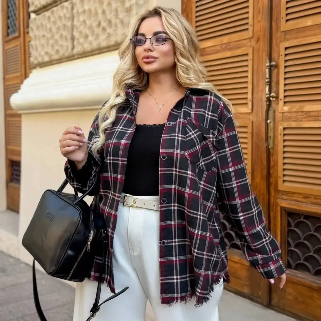 midsize outfits summer 2026 Relaxed Contrast - Where Soft Meets Structured