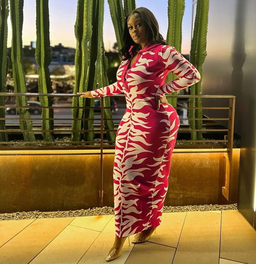 midsize outfits summer 2026 Bold Printed Confidence in Motion