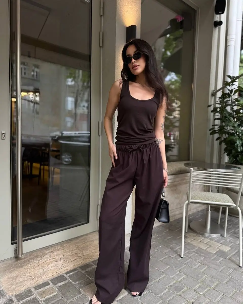 pant outfits summer 2026 Brown Flowy Comfort with a Modern Off Duty Feel