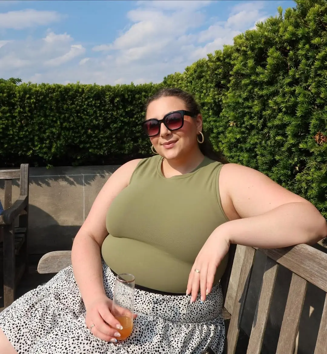 plus size summer outfits 2026 Olive Minimalism That Feels Effortlessly Chic