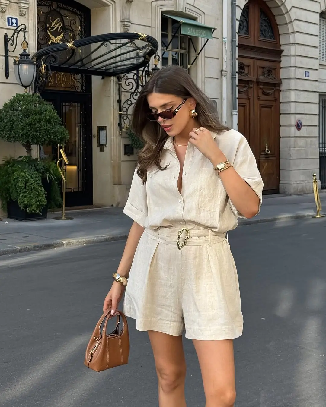 simple casual summer outfits 2026 Neutral Linen City Look