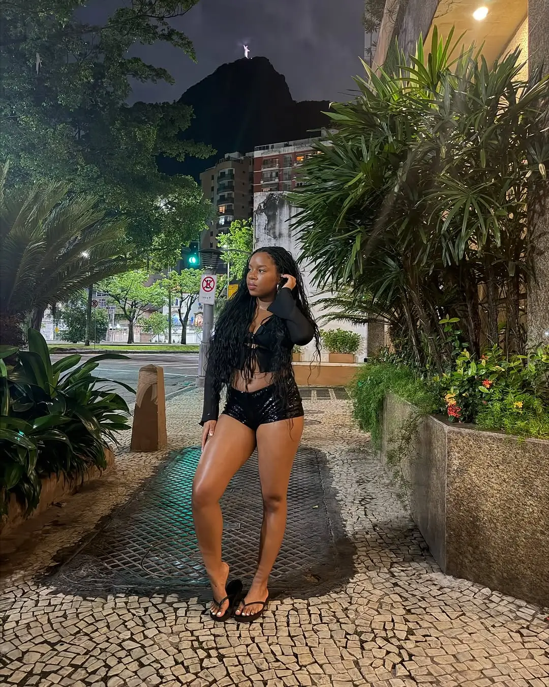 stylish summer outfits for black woman 2026 Bold Night Looks with Statement Shorts