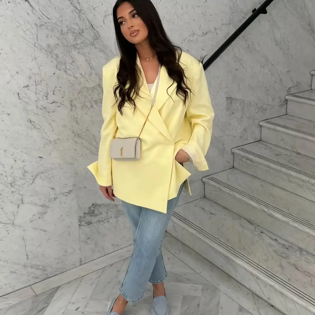 summer blazer outfits 2026 Soft Yellow Blazer For Light Summer Days