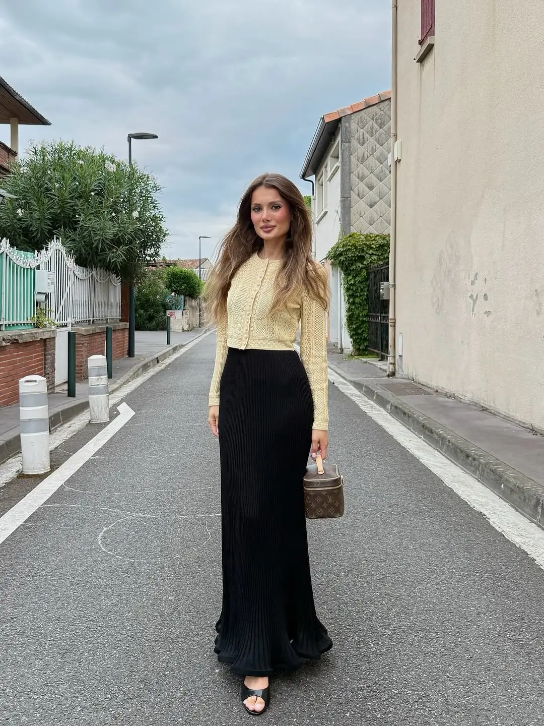 summer business casual outfit 2026 Quiet Contrast with Feminine Balance