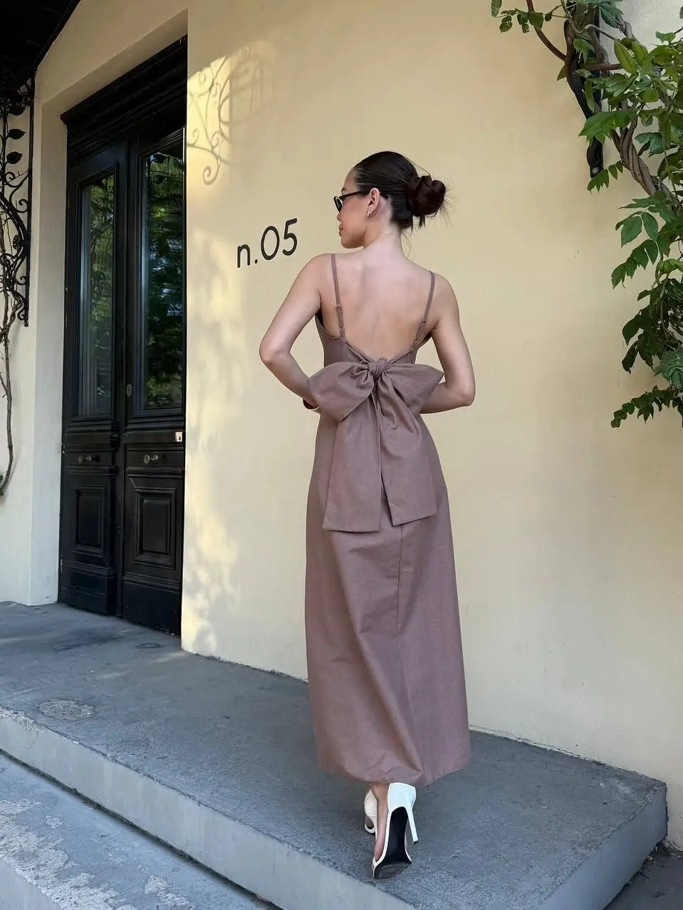 summer cocktail party outfit 2026 Backless Minimalism - Quiet Luxury for Warm Nights