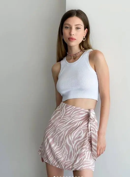 summer crop top outfits 2026 Clean Lines with a Playful Finish