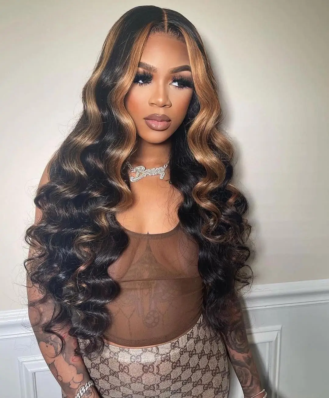 summer hair color for dark skin women 2026 Bold Face-Framing Highlights with Deep Contrast