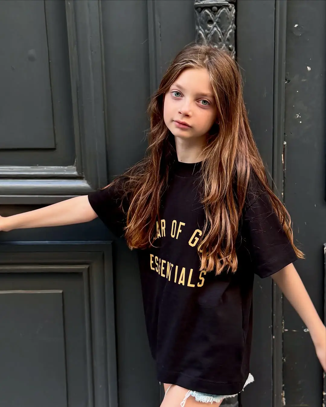 summer haircuts for girls 2026 Natural Long Texture With Center Part