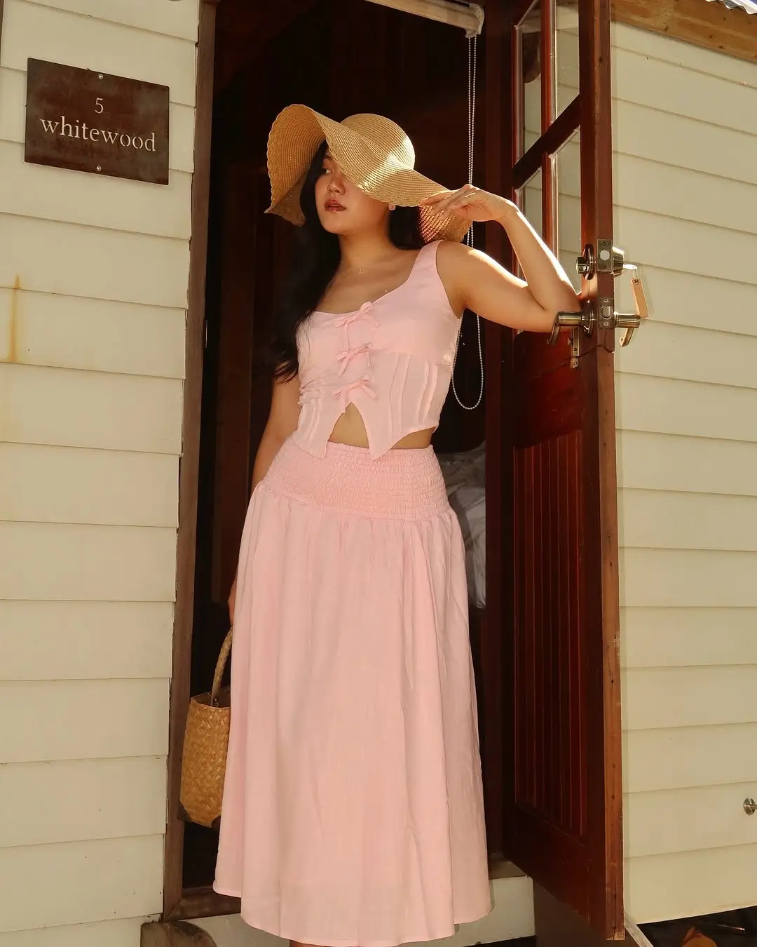 summer linen skirt outfits 2026 Soft Pink Midi with Romantic Volume