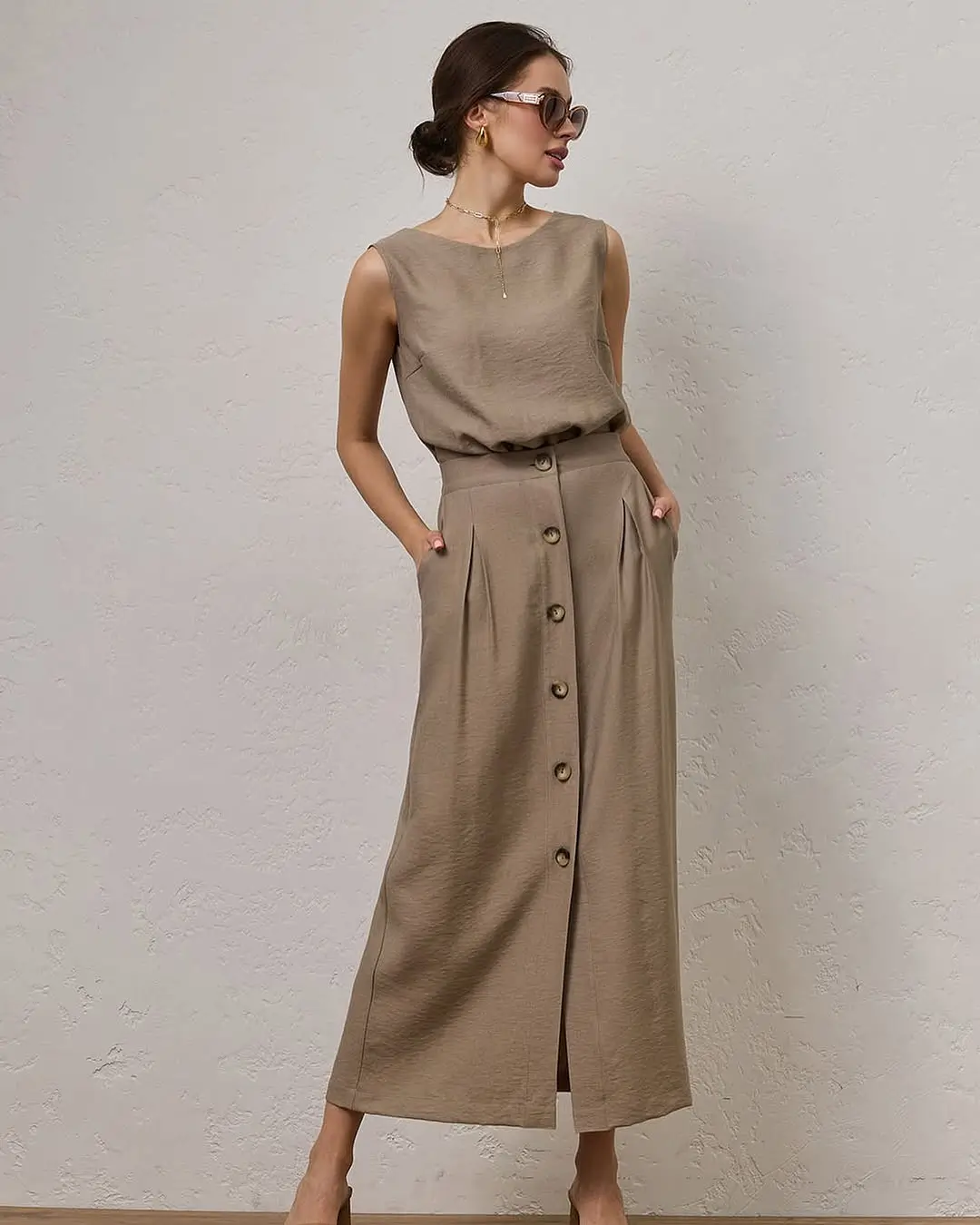 summer linen skirt outfits 2026 Soft Beige Linen Set That Feels Like Quiet Luxury