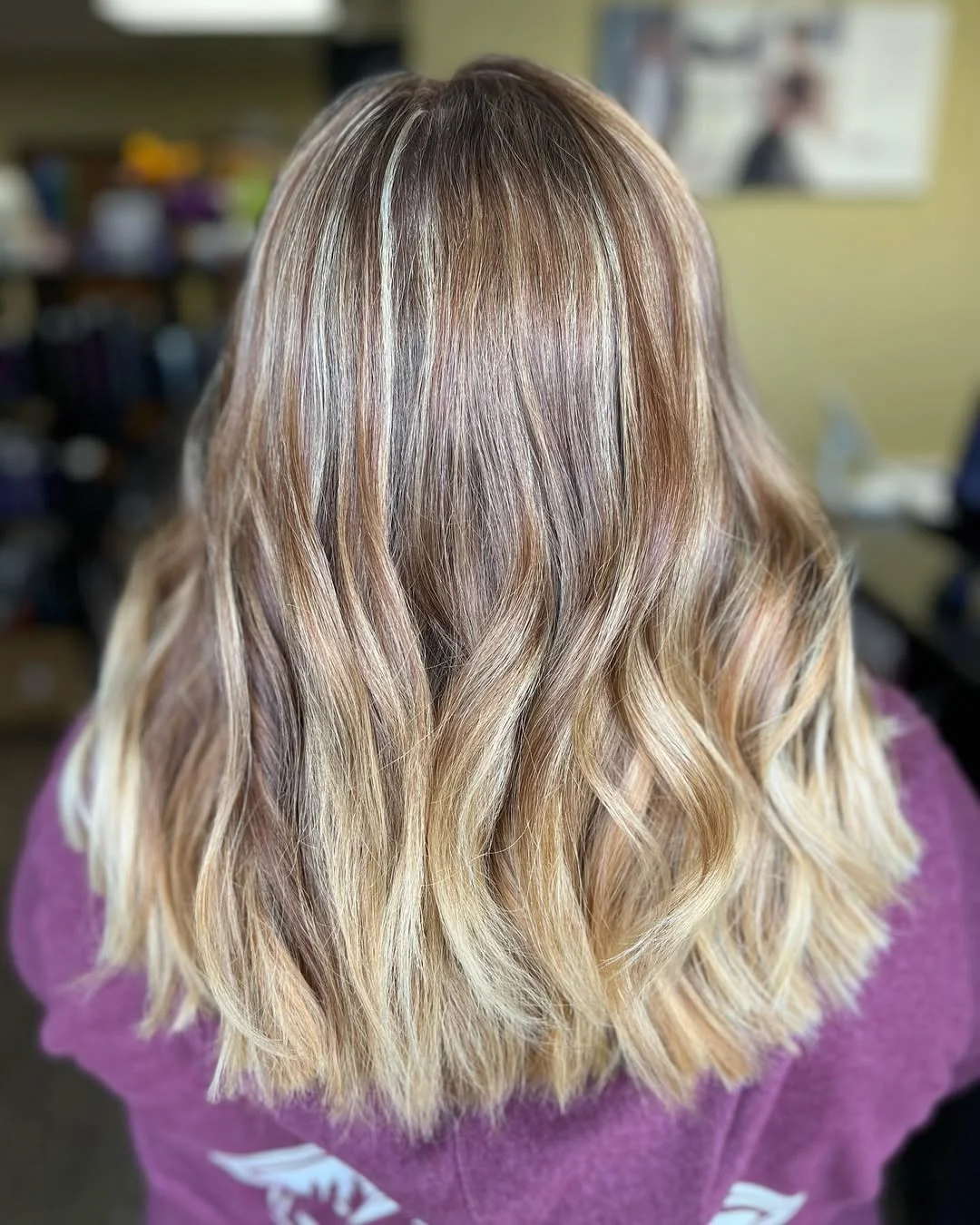 summer money piece hair color for women 2026 Dimensional Blonde Money Piece with Lived-In Layers