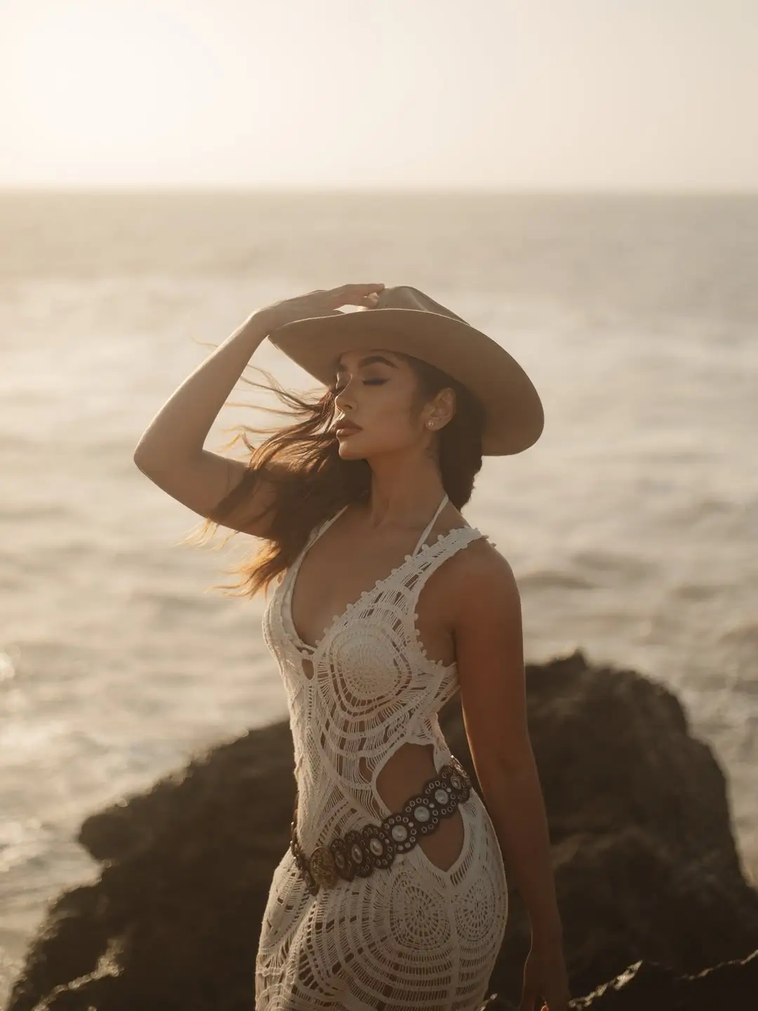 summer outfits 2026 Golden hour beach glamour with bohemian influence