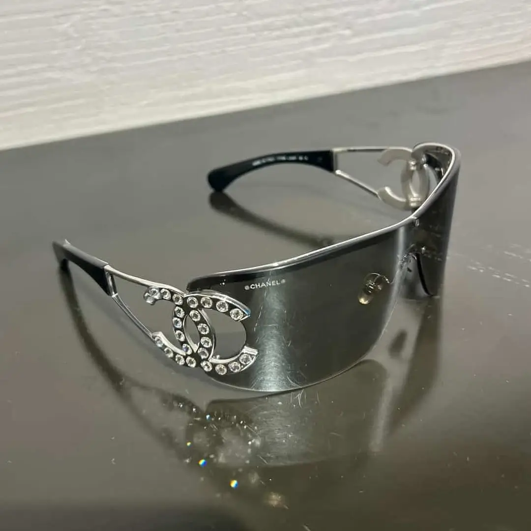 Summer Oversized sunglasses 2026 Glossy Black Shields and Y2K Revival