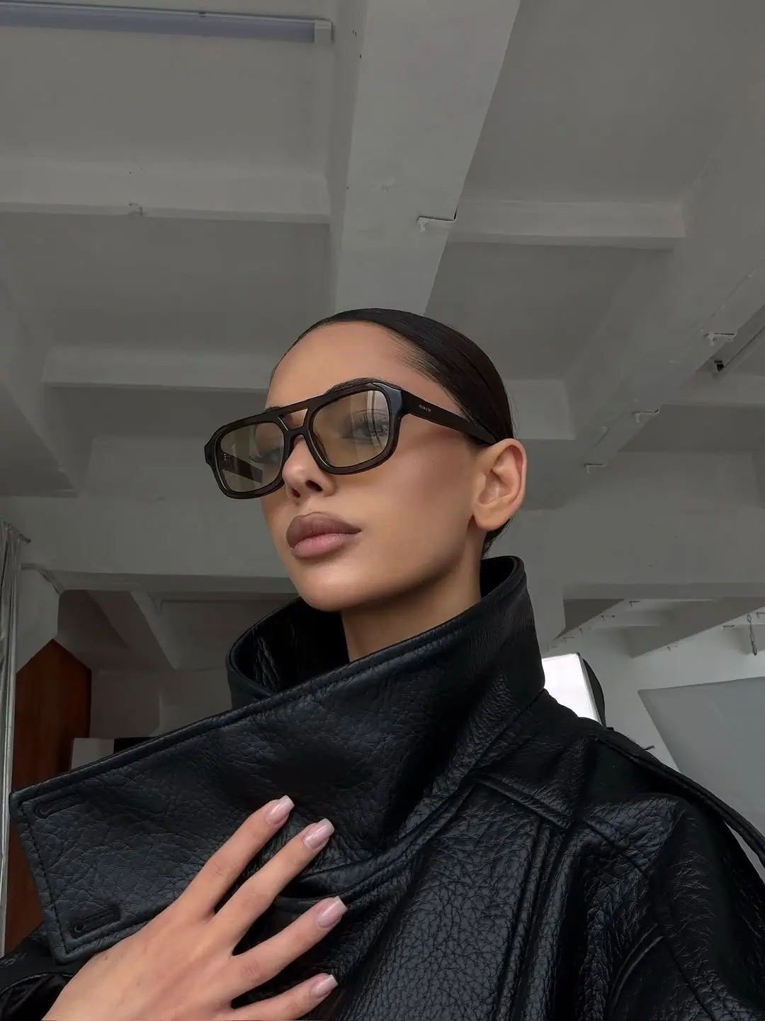 Summer Oversized sunglasses 2026 Oversized Square Frames and Minimal Power Dressing