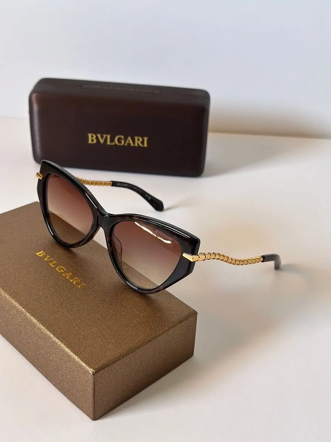 Summer Oversized sunglasses 2026 Soft Cat Eye Glam and Polished Everyday Luxury