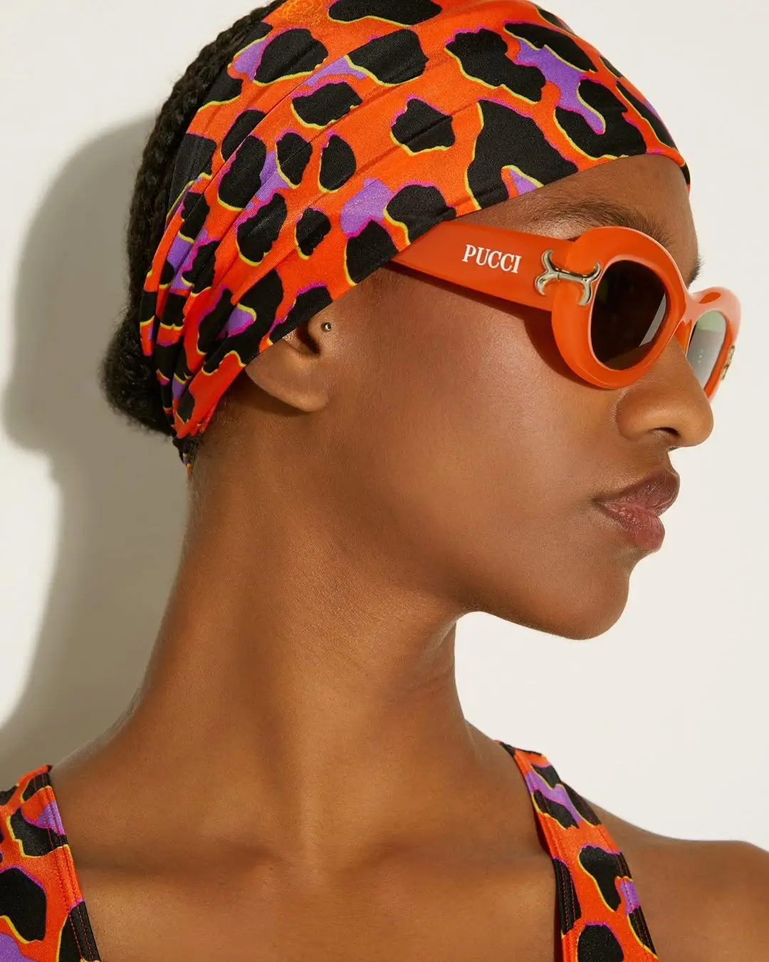 summer sunglasses for women 2026 Bold Orange Frames with Artistic Energy