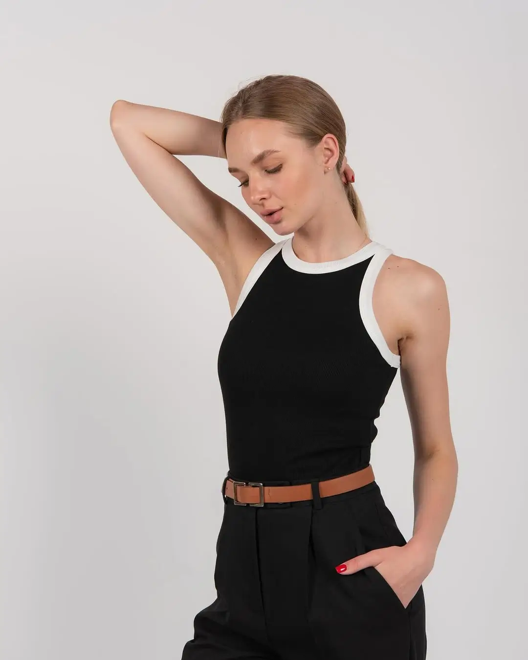 summer tops outfit 2026 Sporty Black Basics with a Clean Summer Finish