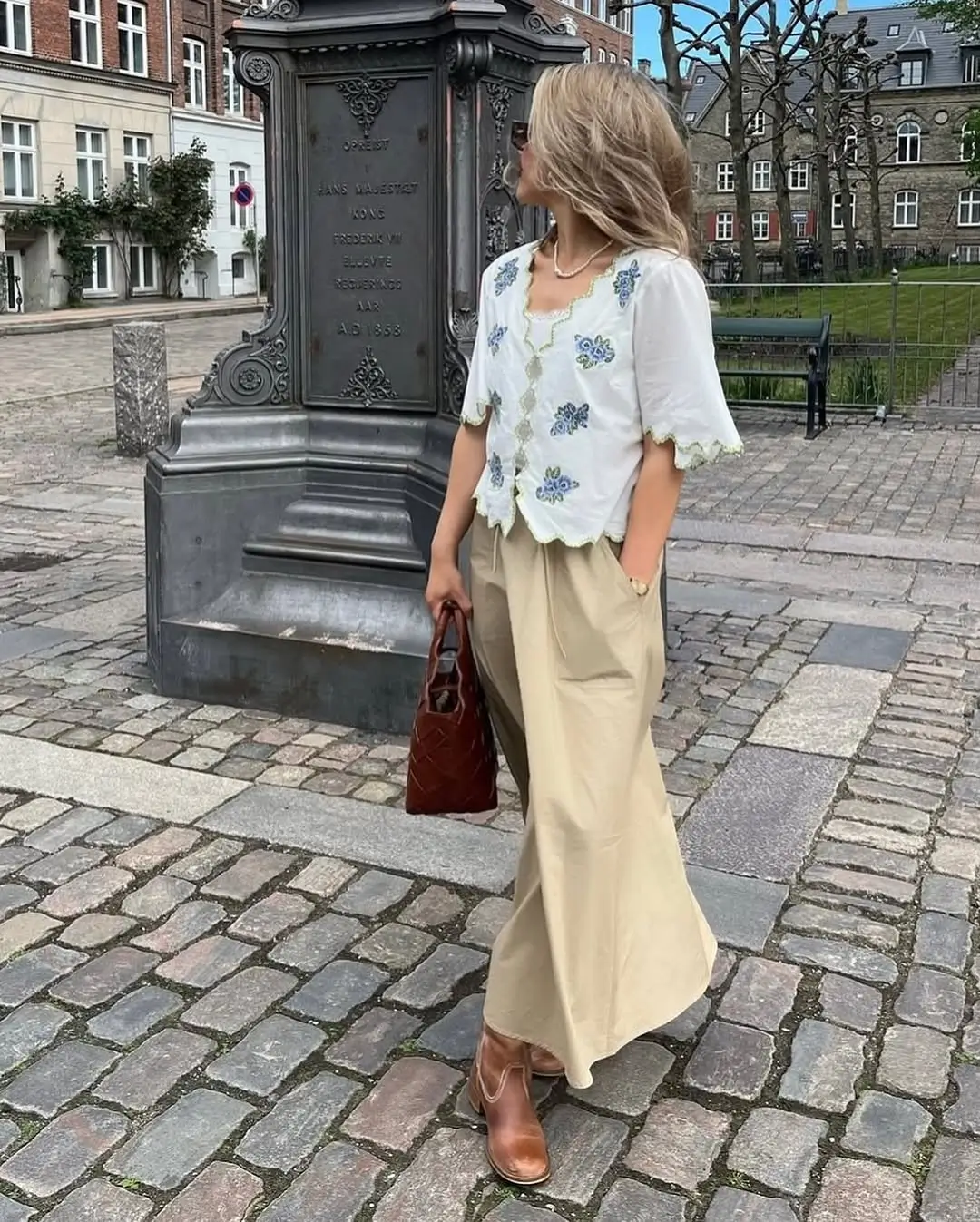 summer tops outfit 2026 Soft Beige and Embroidered Details A Breath of Calm