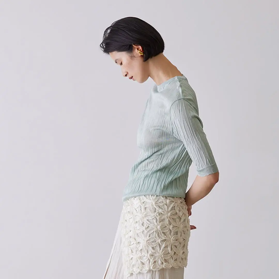 summer tops outfit 2026 Soft Green Textures and Quiet Korean Minimalism