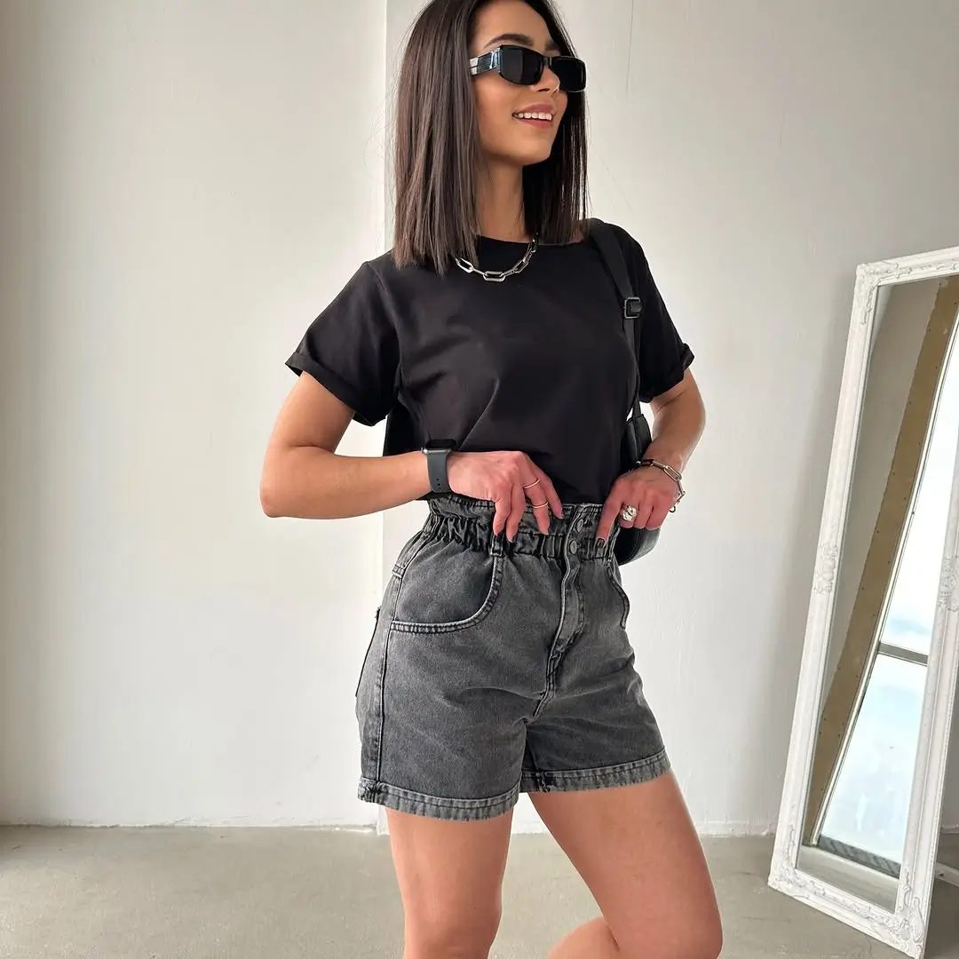 trendy summer denim shorts 2026 Monochrome Ease with a Slight Edge