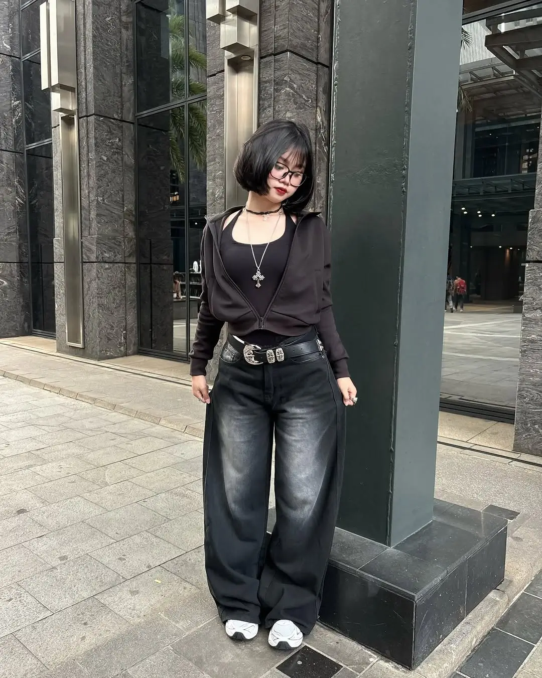 trendy summer streetwear 2026 All Black Flow with Soft Street Structure