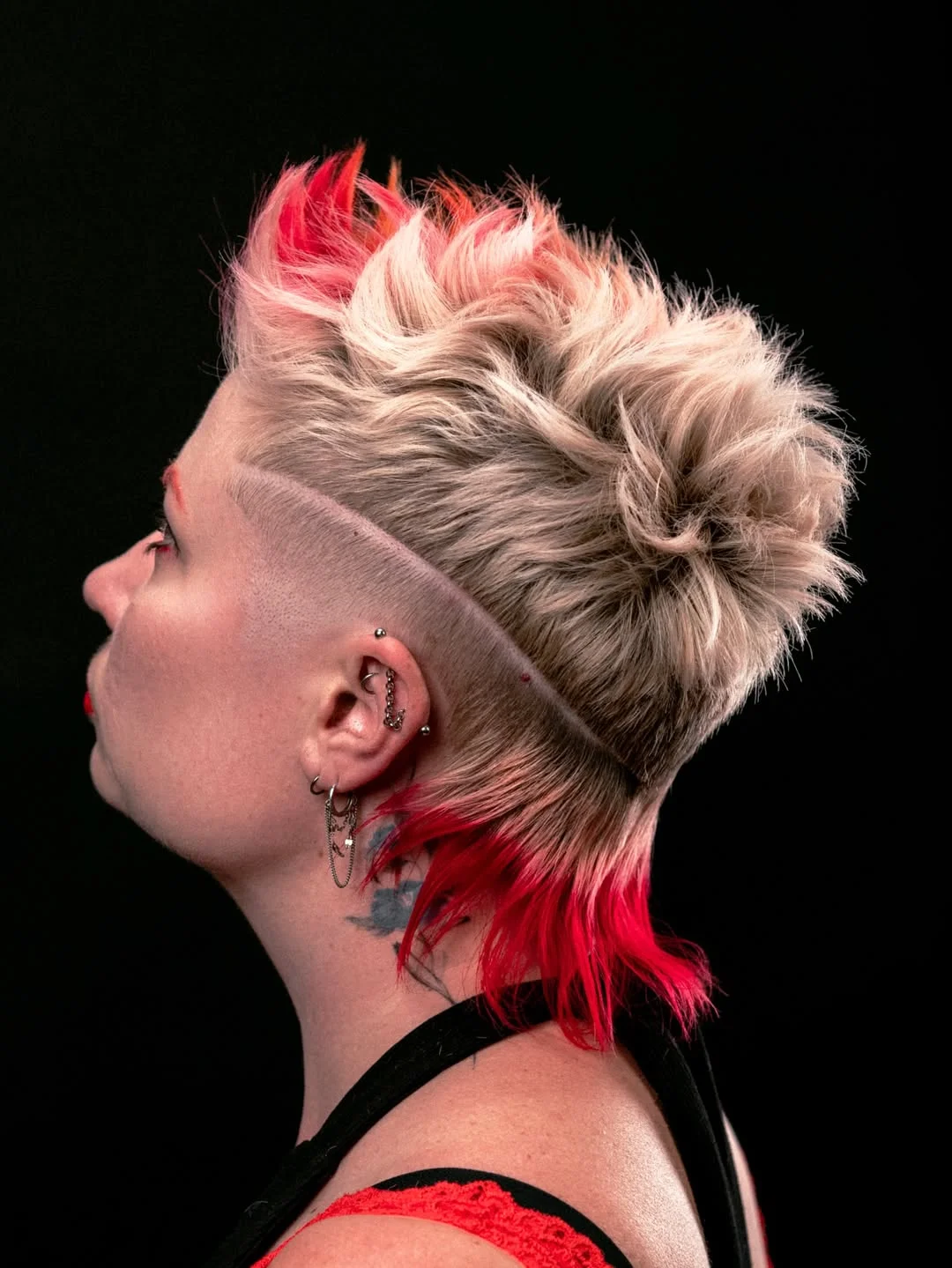 bold summer pixie haircuts 2026 Edgy Two-Tone Pixie Mullet Remix