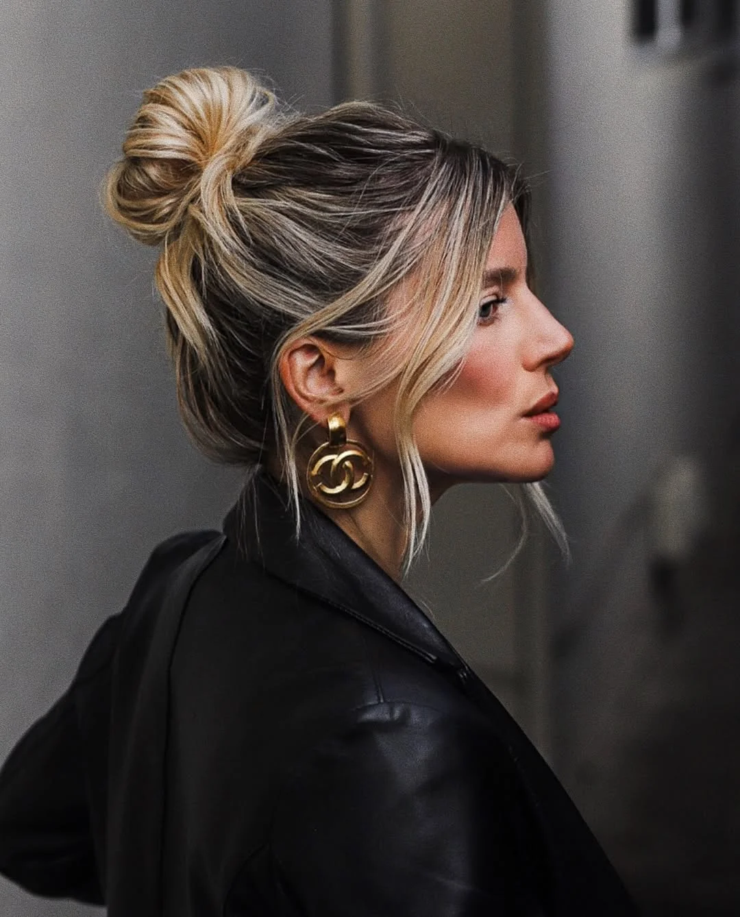 cute summer short hairstyles 2026 Effortless Blonde Low Bun