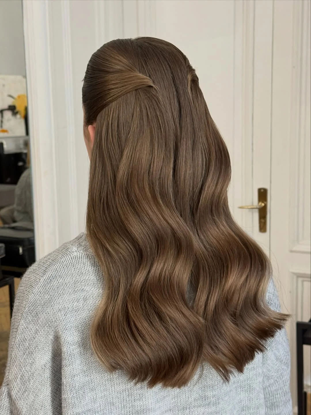 effortless summer quick hairstyles 2026 Half Up Glossy Waves With Minimal Twist Detail