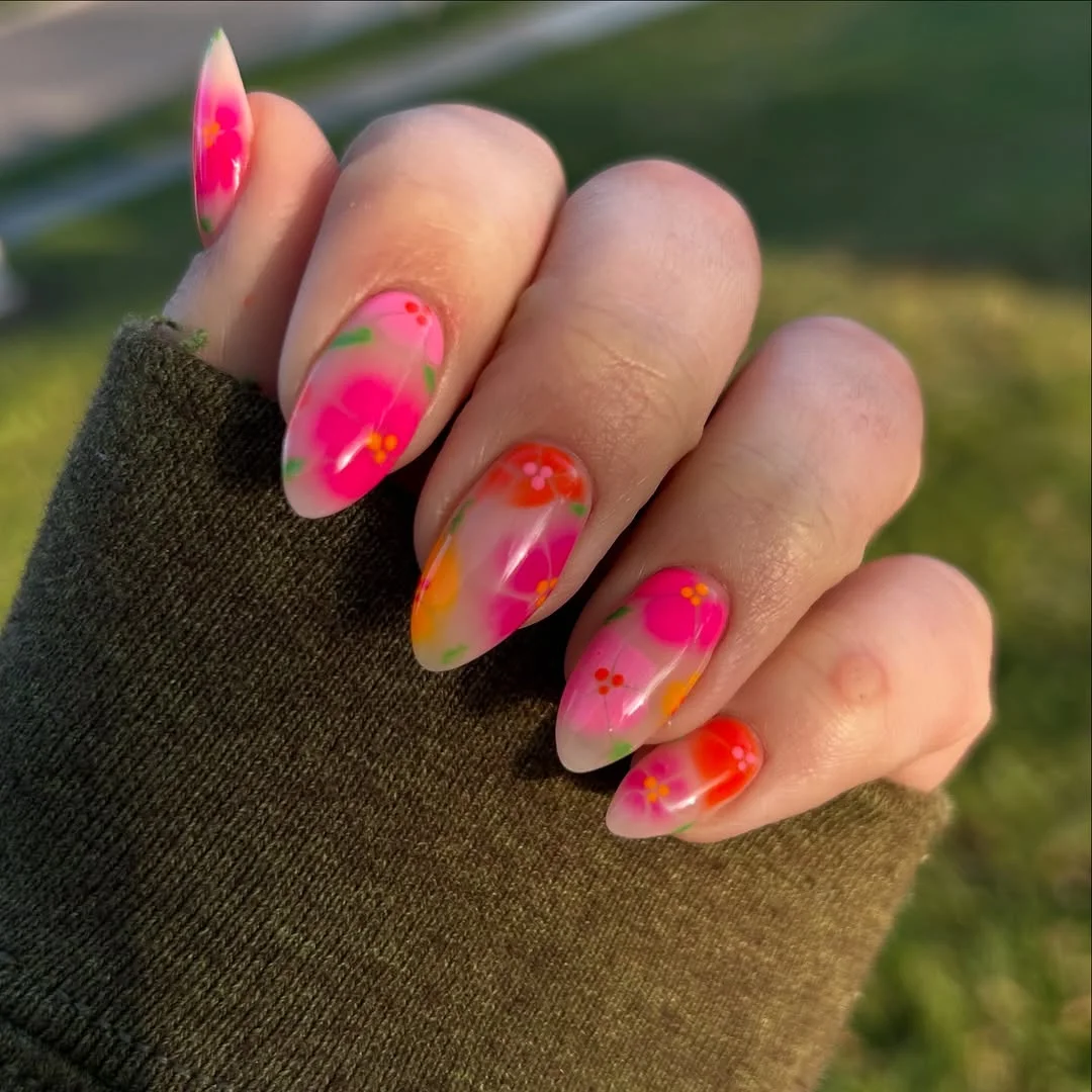 June Nail Colors Ideas 2026 Soft Floral Almond Nails