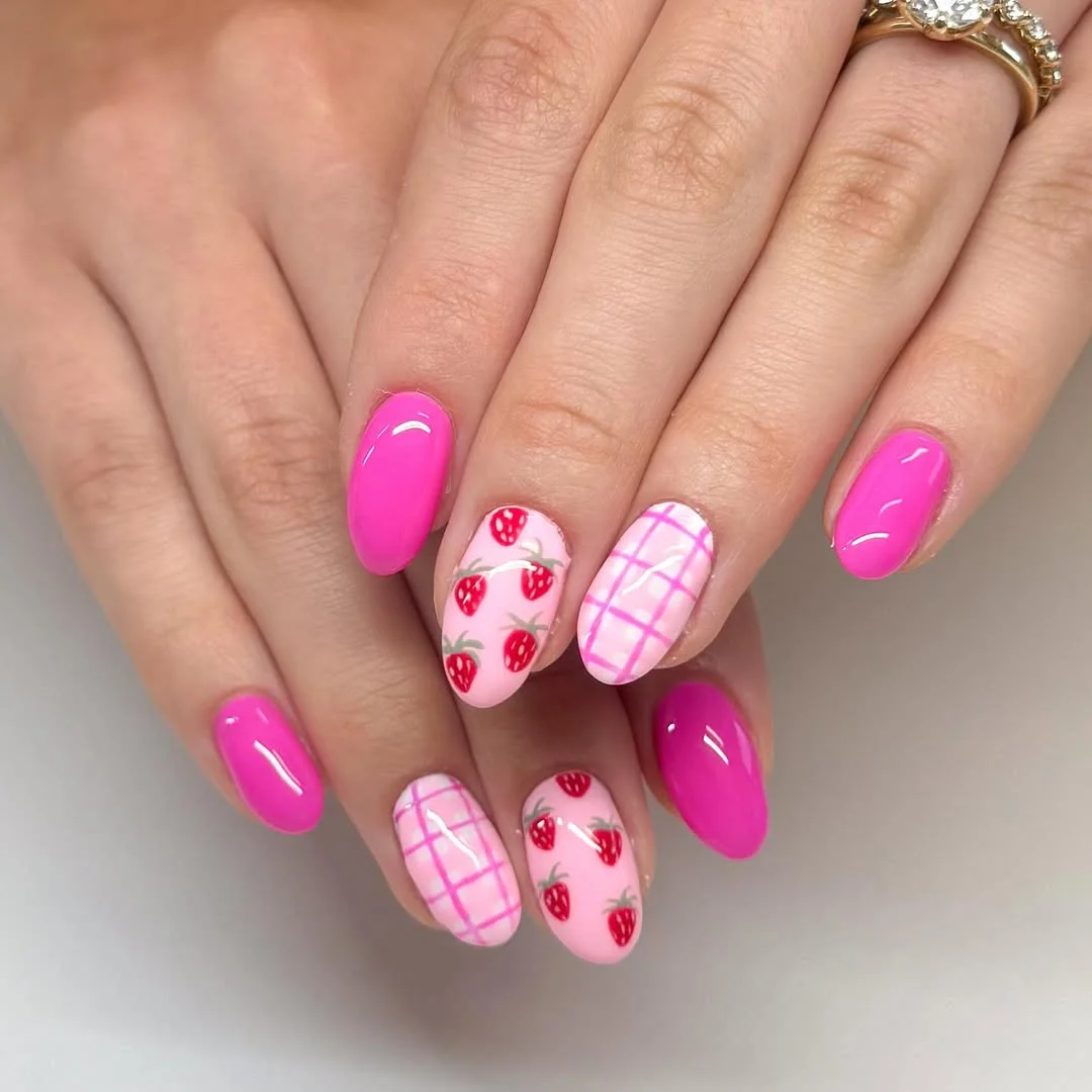 June Nail Colors Ideas 2026 Pink Strawberry Summer Nails