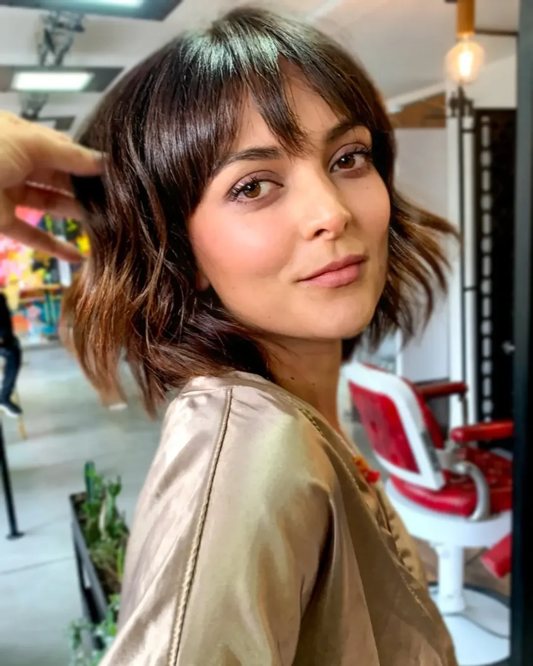 modern summer haircuts for women over 30 2026 Soft Wavy Bob with Airy Bangs