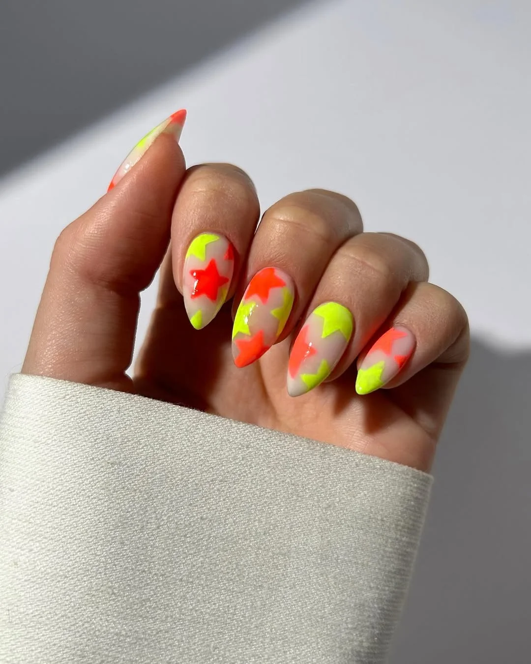 neon summer nails 2026 Neon Star Art Summer Nails